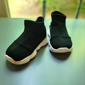 Gender neutral baby sock shoes
